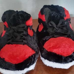 Bred 1s house shoes Brand new never worn